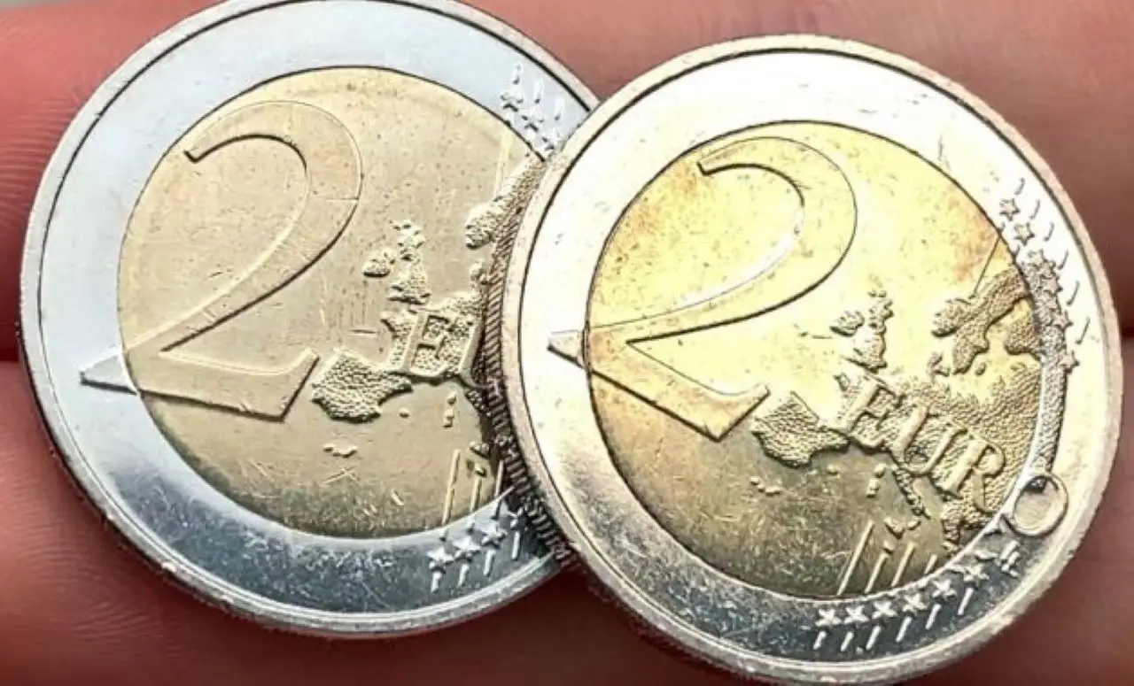 Trova i due euro con la casa e sei ricco (foto) Trova i due euro con la casa e sei ricco (foto)